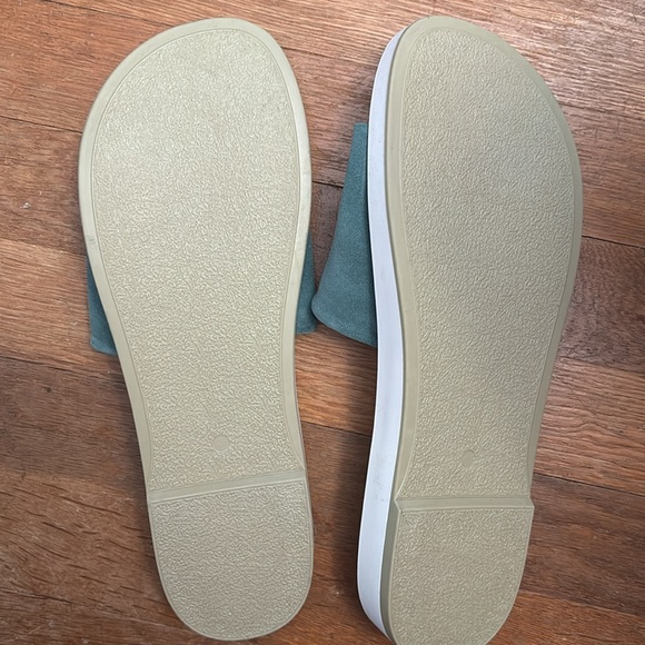 New without Box Seychelles slip-ons Seafoam Blue 10 - Picture 3 of 6